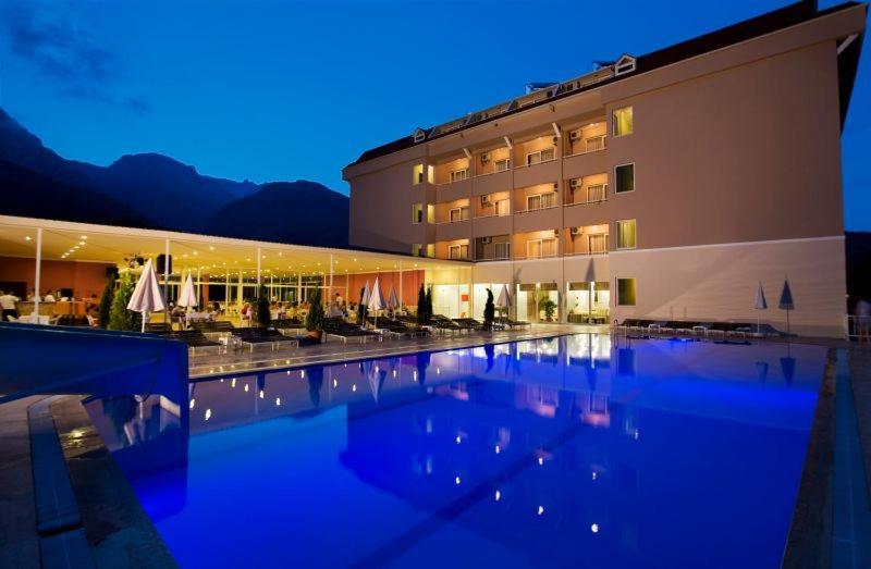 Castle Park Hotel Beldibi  Esterno foto